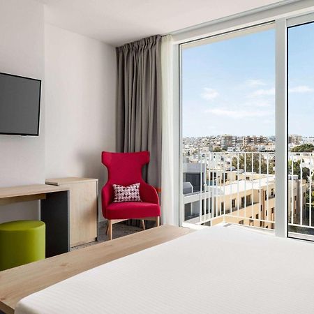 Quadro Hotel, Trademark Collection By Wyndham Saint Julian's Eksteriør billede
