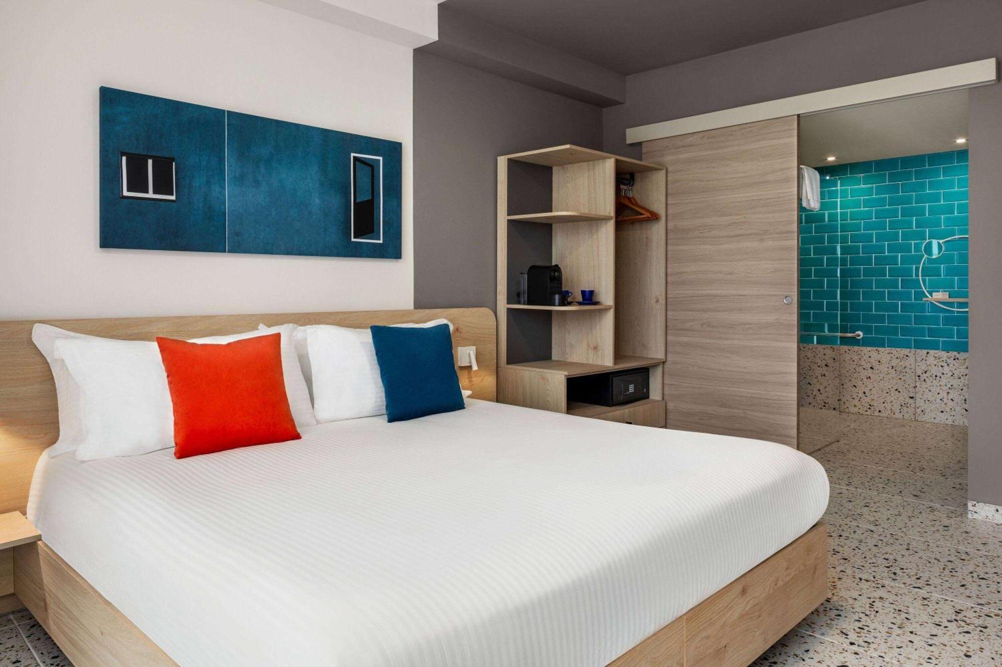 Quadro Hotel, Trademark Collection By Wyndham Saint Julian's Eksteriør billede
